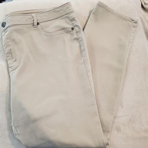 Avenue Beige Skinny Jeans